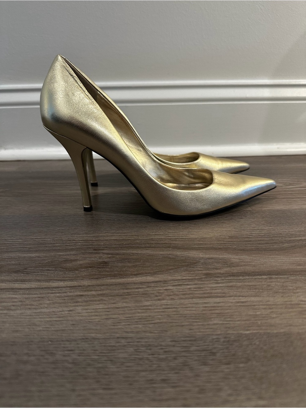 GUESS Metallic Gold Pointed Toe Stiletto Pumps